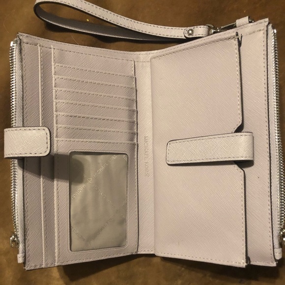 Michael Kors purse and wallet - Picture 4 of 7